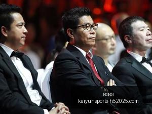 电竞手机性,能大比拼,小米荣耀谁,开云体育,开云体育官网,开云体育app下载